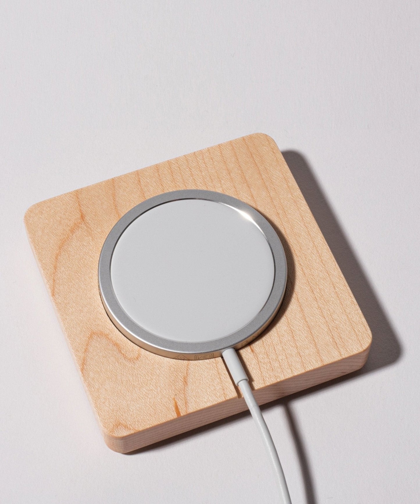 Gather MagSafe Phone Stand (1x1 - White/Maple)