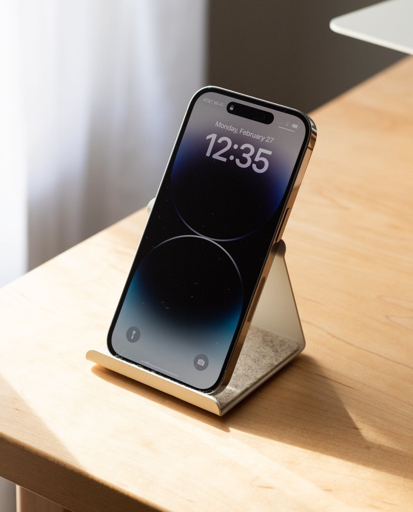 Gather Phone Stand (1x1 - White)