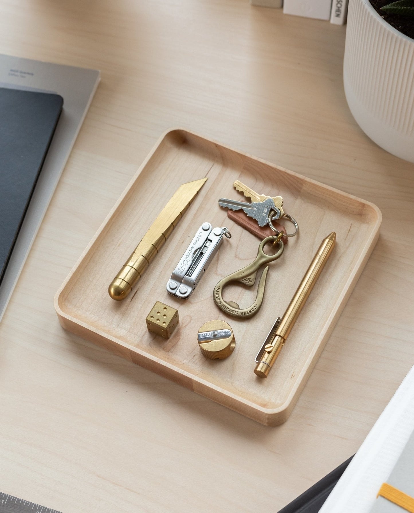 Valet Tray (Maple - Medium)
