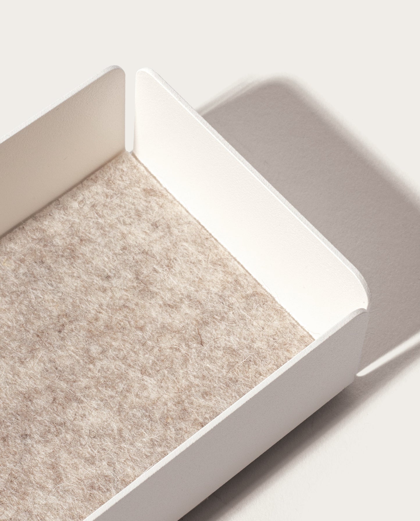 Gather Medium Tray (2x1 - White)