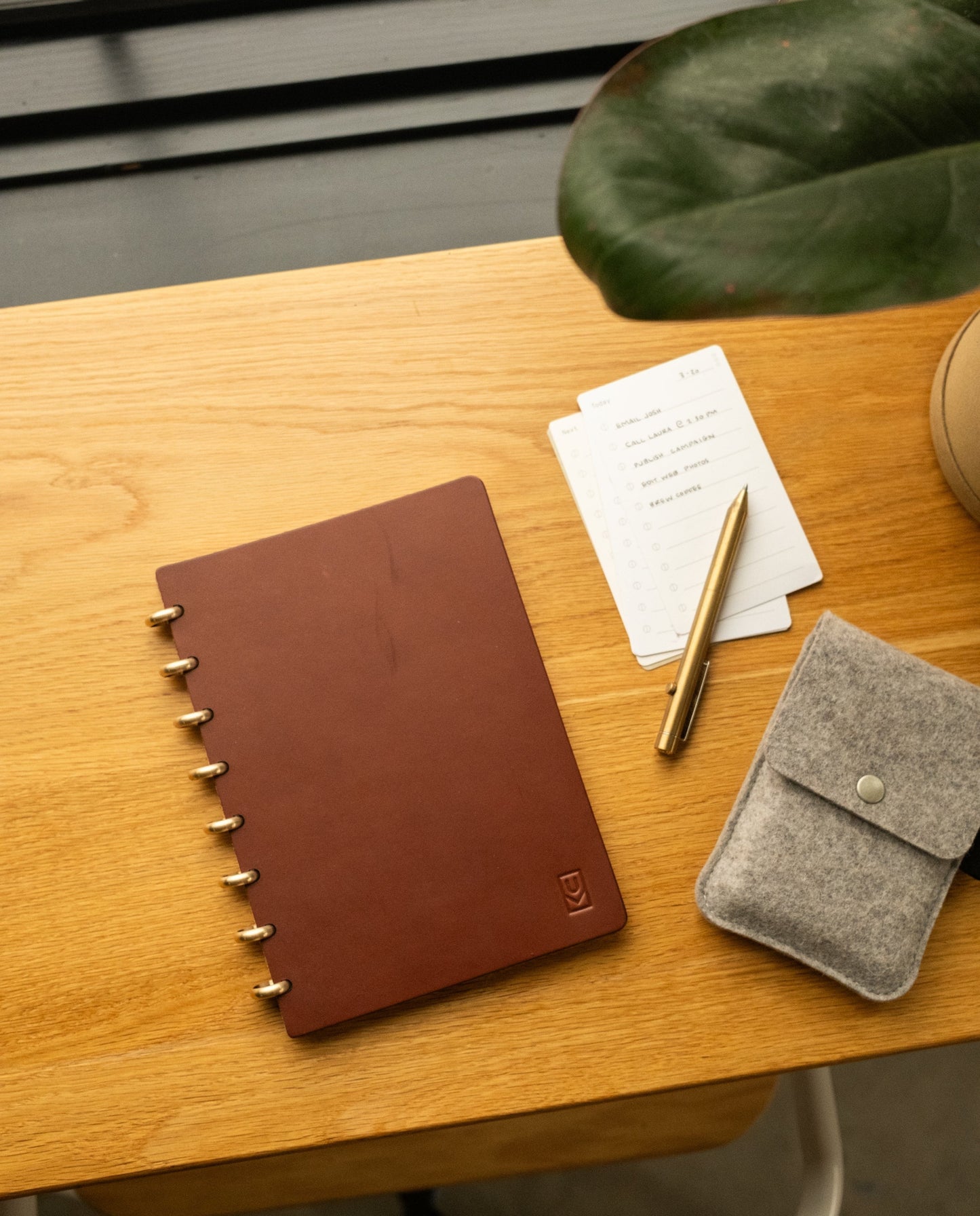 Discbound Heirloom Journal Bundle (Brown Leather 6" x 8.5" + 3 Refills)